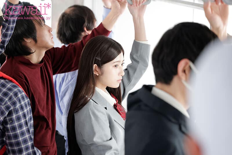 หนังเอวีใหม่ เย็ดนักเรียนสาวบนรถไฟ CAWD-542 1