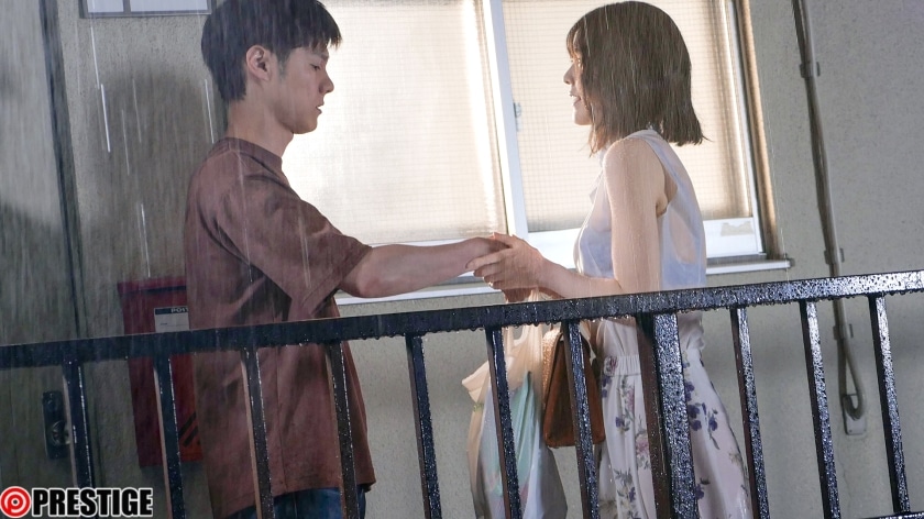 หนังav จัดเซ็กส์เร่าร้อนในคืนฝนตก ABF-033 2