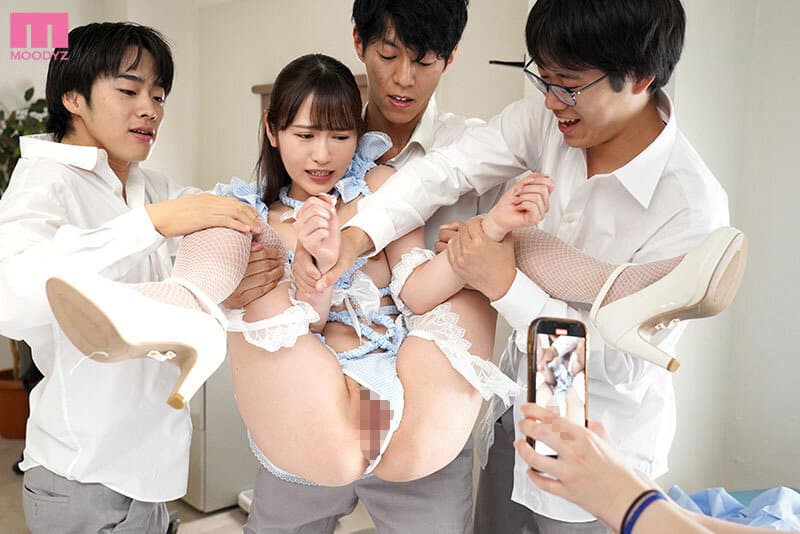 หนังav เย็ดเด็กใหม่ไอดอลสาวของโรงเรียน MIDV-537 2