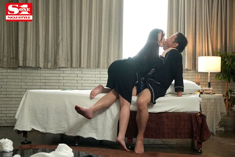 หนังอาร์ญี่ปุ่น ลูกน้องหุ่นยั่วโดนนัวร์ยันหว่าง SONE-420 1